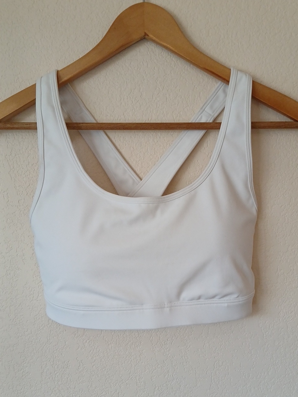 Ideology White Sports Bra Criss Cross Back Removeable Cups